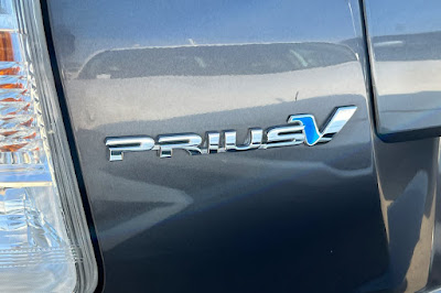 2014 Toyota Prius V Two