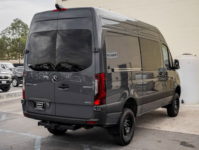 2024 Mercedes-Benz Sprinter Crew Van