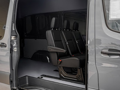 2024 Mercedes-Benz Sprinter Crew Van