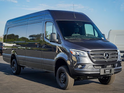 2024 Mercedes-Benz Sprinter Cargo Van