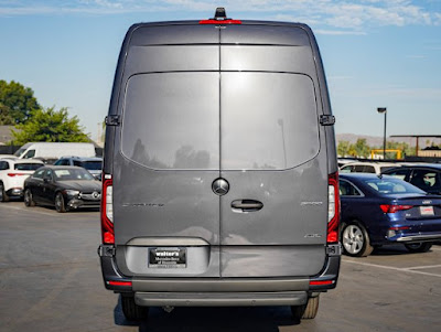 2024 Mercedes-Benz Sprinter Cargo Van