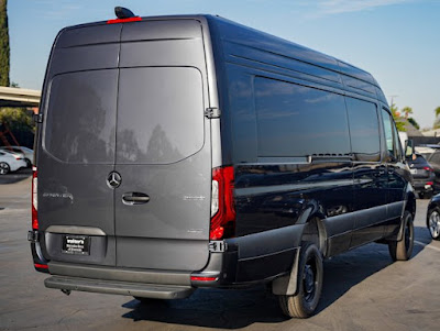 2024 Mercedes-Benz Sprinter Cargo Van