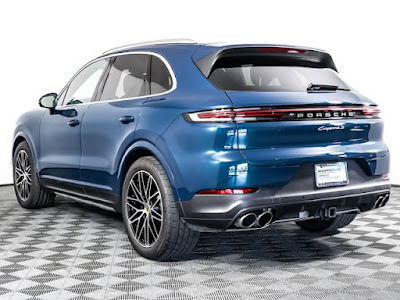 2024 Porsche Cayenne S