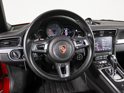 2018 Porsche 911 Carrera 4S