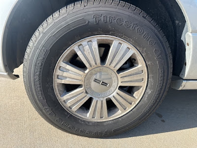 2010 Lincoln Navigator Base