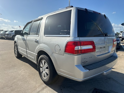 2010 Lincoln Navigator Base