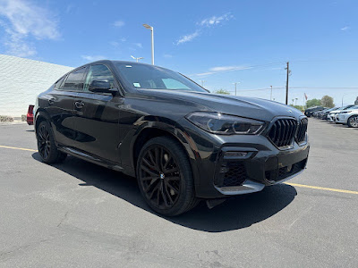 2021 BMW X6 M50i