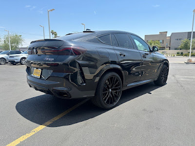 2021 BMW X6 M50i