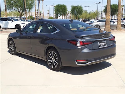 2025 Lexus ES 300h