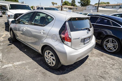 2015 Toyota Prius c Two