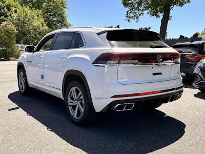 2024 Volkswagen Atlas Cross Sport 2.0T SEL R-Line