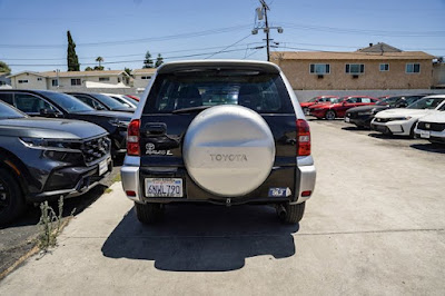 2005 Toyota RAV4 Base