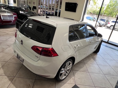 2017 Volkswagen Golf TSI SEL