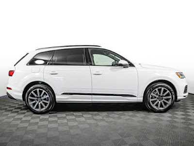 2024 Audi Q7 Premium Plus