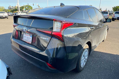 2020 Toyota Prius LE