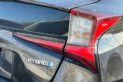 2020 Toyota Prius LE