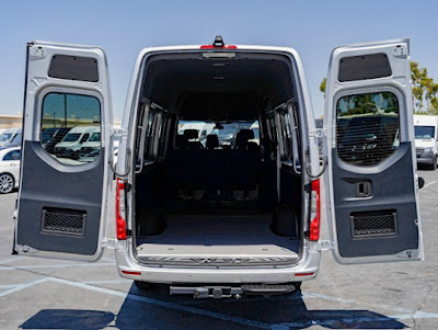 2024 Mercedes-Benz Sprinter Crew Van