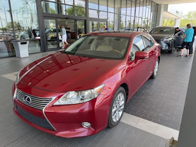 2014 Lexus ES 300h