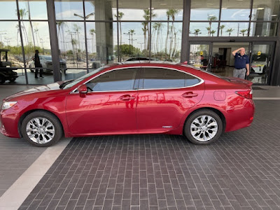 2014 Lexus ES 300h