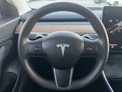 2020 Tesla Model 3 Standard Range