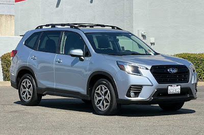 2022 Subaru Forester Premium