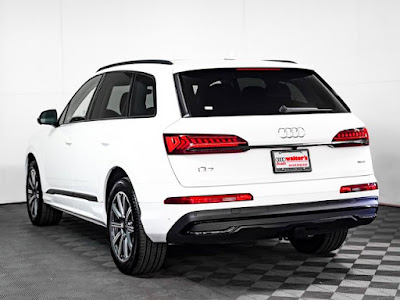 2024 Audi Q7 Premium Plus