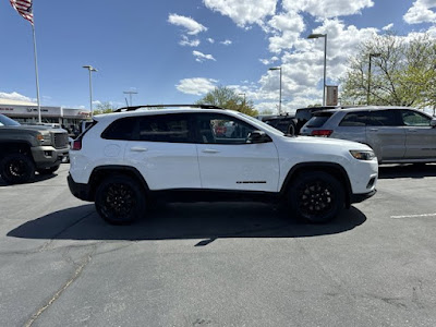 2023 Jeep Cherokee Altitude Lux