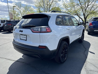 2023 Jeep Cherokee Altitude Lux