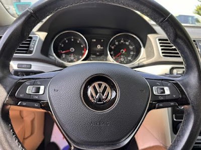 2019 Volkswagen Passat 2.0T Wolfsburg