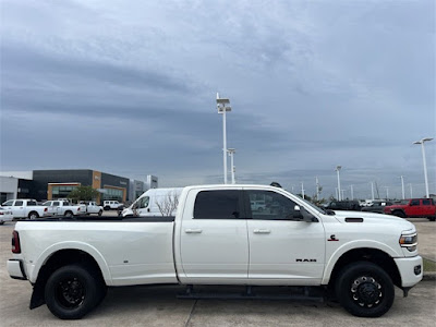 2022 RAM 3500 Laramie