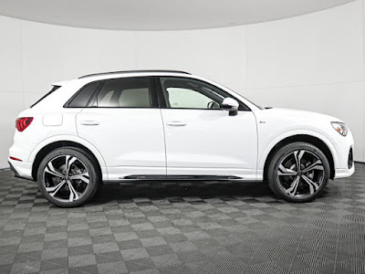 2024 Audi Q3 45 S line Premium Plus