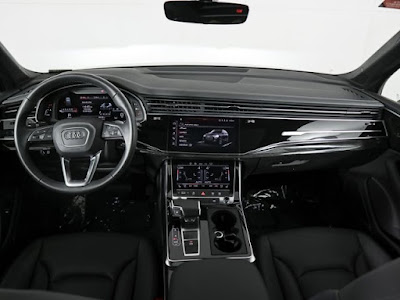 2024 Audi Q7 Premium Plus