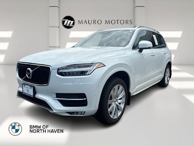 2017 Volvo XC90 T6 Momentum