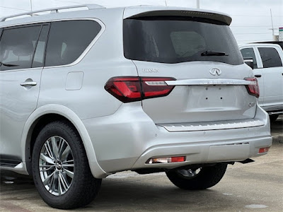 2021 INFINITI QX80 LUXE