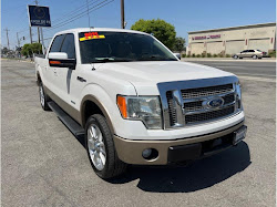 2011 Ford F150 SuperCrew Cab Lariat Pickup 4D 5 1/2 ft