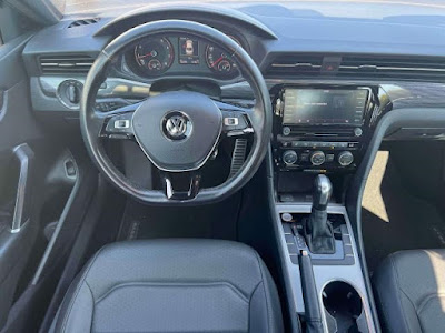 2021 Volkswagen Passat 2.0T R-Line