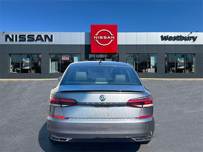 2021 Volkswagen Passat 2.0T R-Line