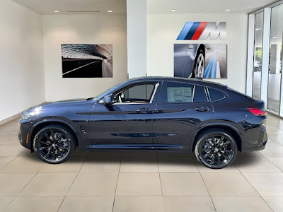 2025 BMW X4 xDrive30i