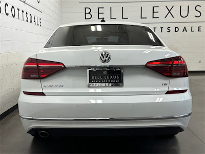 2018 Volkswagen Passat 2.0T SE