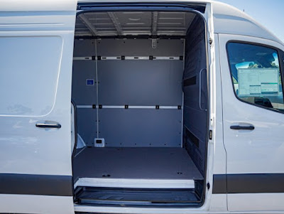 2025 Mercedes-Benz Sprinter Cargo Van