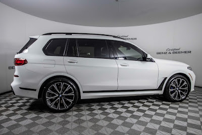 2020 BMW X7 M50i