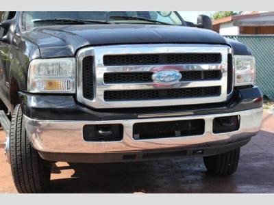 2006 Ford F-350 Super Duty Lariat Lariat 4dr Crew  Truck