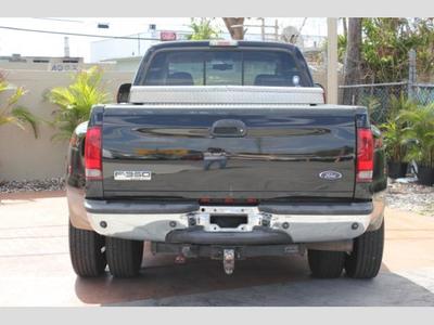 2006 Ford F-350 Super Duty Lariat Lariat 4dr Crew  Truck