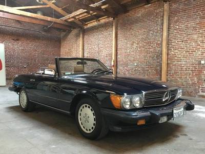 1987 Mercedes-Benz 560-Class