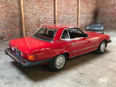 1986 Mercedes-Benz 560-Class